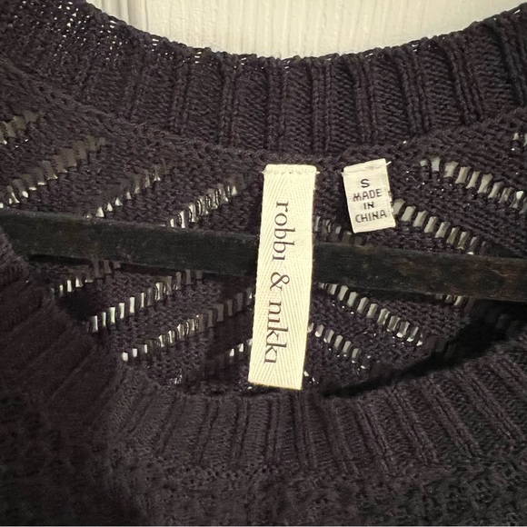 NWT Robbie & Nikki Black Knit Crochet Top - Picture 8 of 10